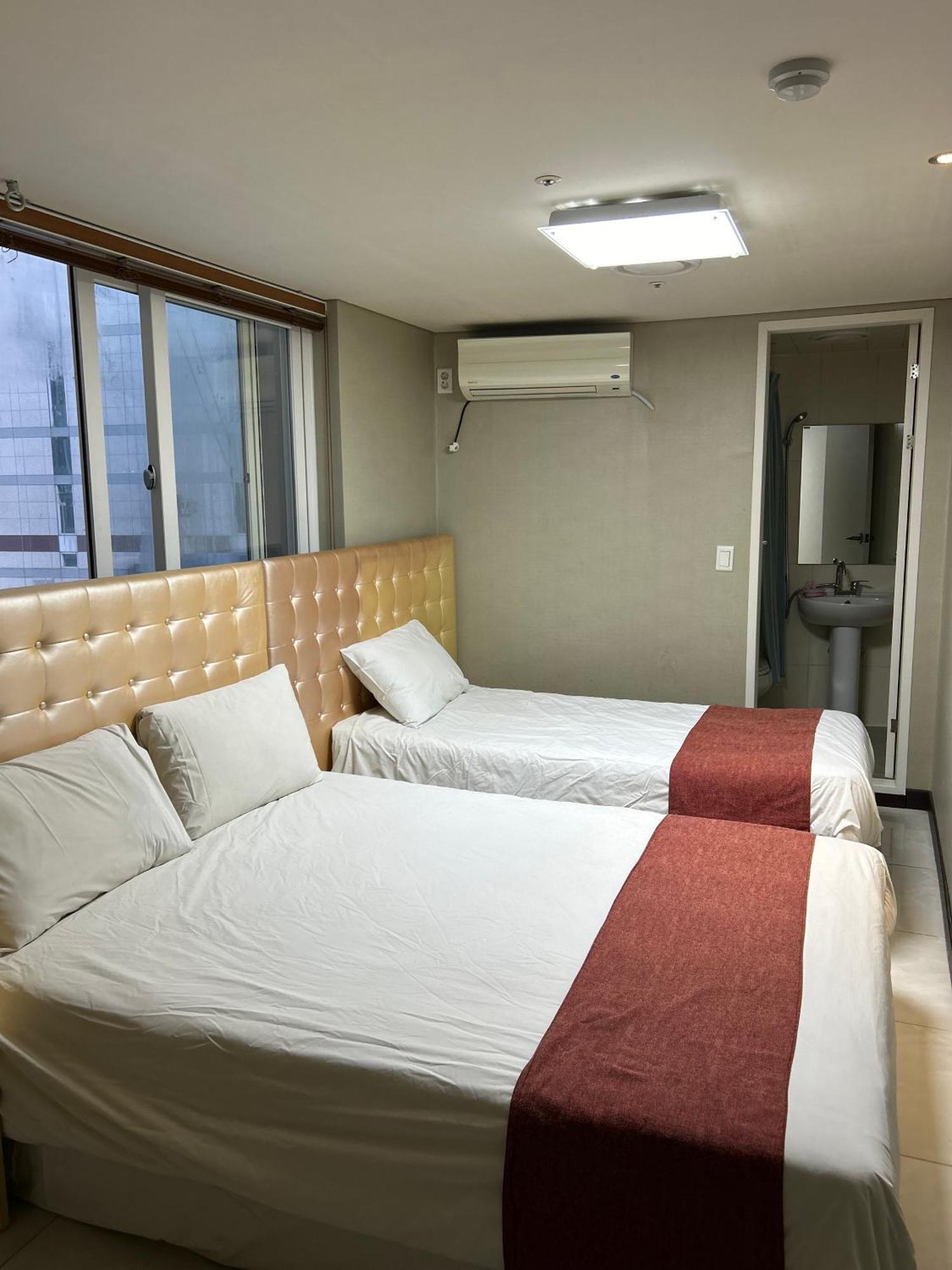 Hotel Myeongdong Seoul Ngoại thất bức ảnh