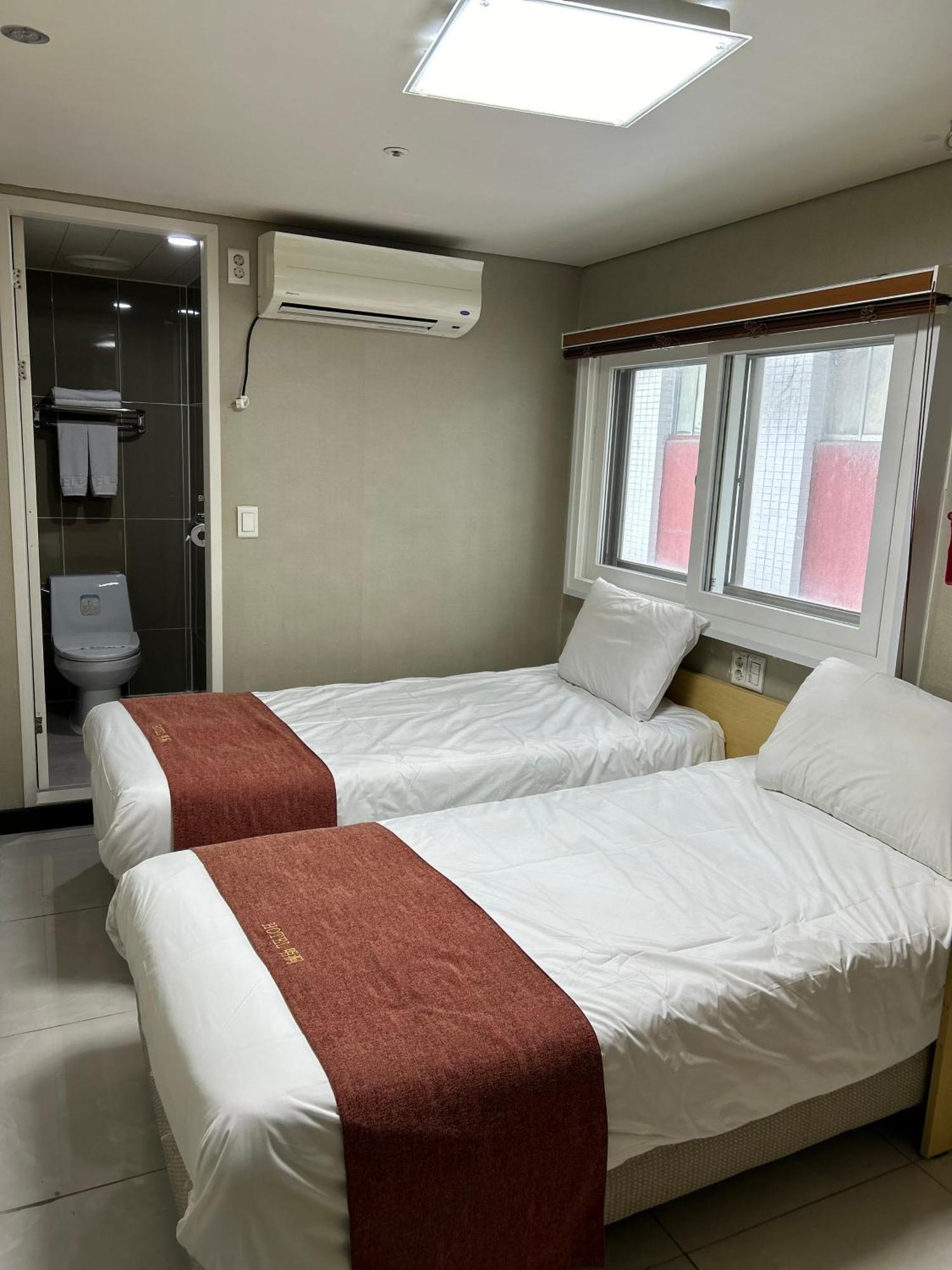 Hotel Myeongdong Seoul Ngoại thất bức ảnh