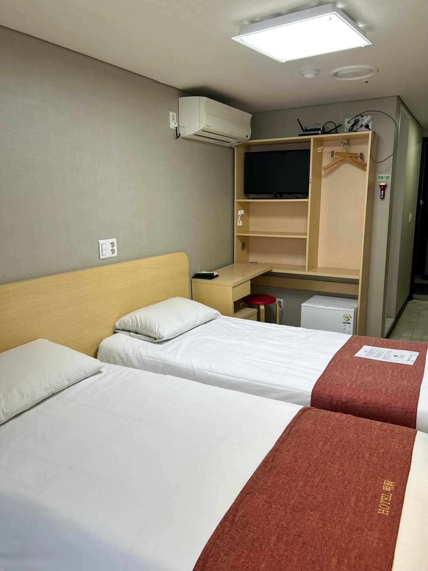 Hotel Myeongdong Seoul Ngoại thất bức ảnh